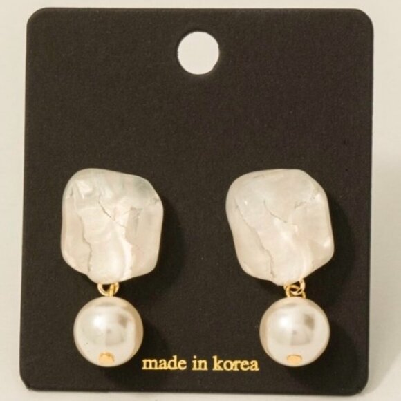 CARMEN PEARL DROP EARRINGS - Picture 1 of 1